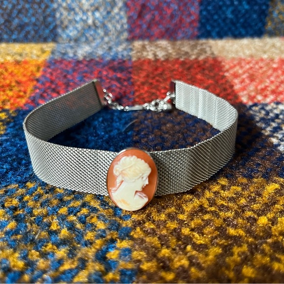 Cameo choker necklace - Picture 3 of 5